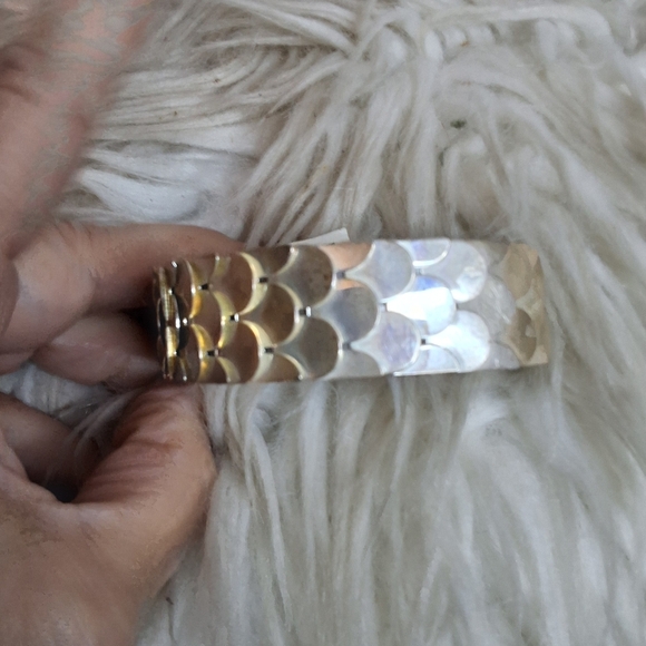 International Concepts Fishcale Silver Cuff NWT - Picture 7 of 9